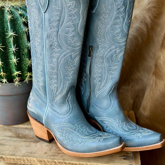 Ariat Casanova Snip Toe Boot [Vintage Denim] NWT - Picture 6 of 6